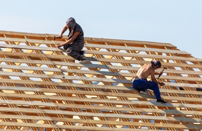 Travaux de couverture : pourquoi faire appel à des professionnels ?